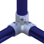 Doughty - Pipeclamp 3 Way Elbow 90° T12800 In Use
