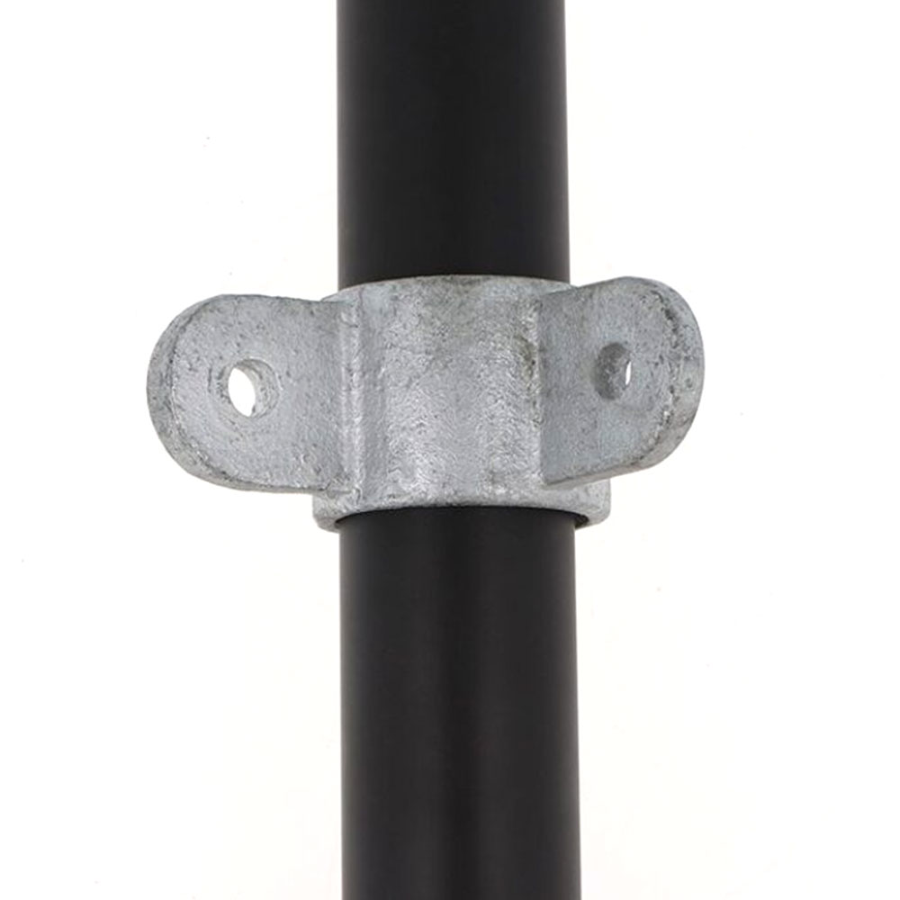 Doughty - Pipeclamp Corner Swivel Combination 90° Male T16800M In Use