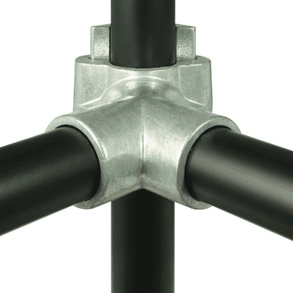 Doughty - Modular Corner With Through Centre Tube T194022S