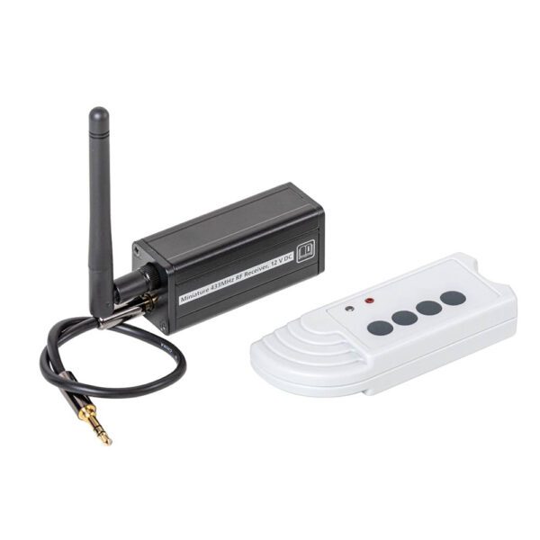 Looks-Solutions_Radio-remote-for-Tiny-S_1